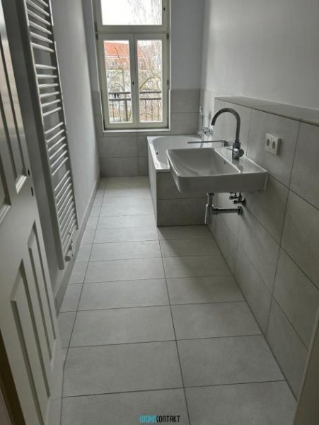 Leipzig Hochwertige 4 Zimmer in Süden mit Balkon #Fussbodenheizung #2 Bäder#Lift Wohnung mieten