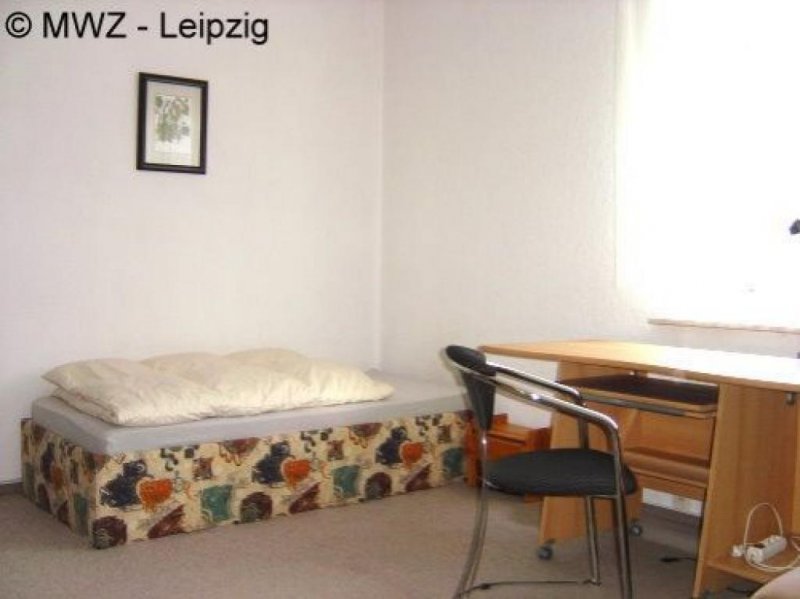 Leipzig schönes helles und ruhiges Zimmer in gepflegten ZFH im Süden von Leipzig, gute Verkehrsanbindung Wohnung mieten