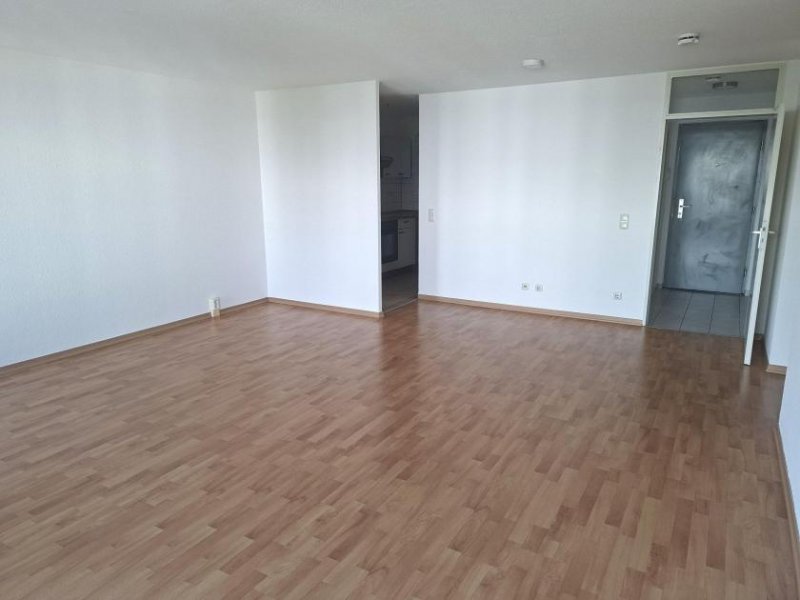 Leipzig 3,5 Zimmerwohnung mit EBK, Tiefgaragenstellplatz, Wannenbad in Probstheida Wohnung mieten