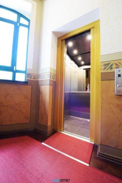 Leipzig 2 Zimmer Dachgeschoss * Parkett * Loggia * Lift * in Stötteritz * Wohnung mieten