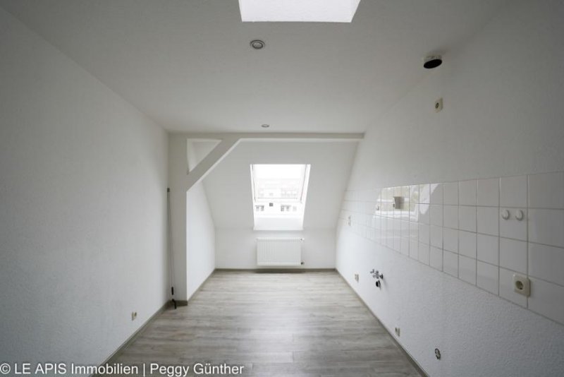 Leipzig TRAUMHAFTE SINGLE- DG-WOHNUNG ÜBER DEN DÄCHERN VON LEIPZIG Wohnung mieten