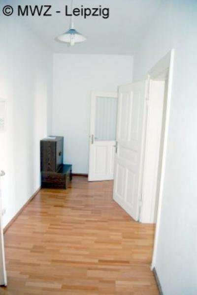 Leipzig Gäste-Wohnung in saniertem Altbau, verkehrsgünstige Lage, Bad mit Wanne, vollmöbliert Wohnung mieten