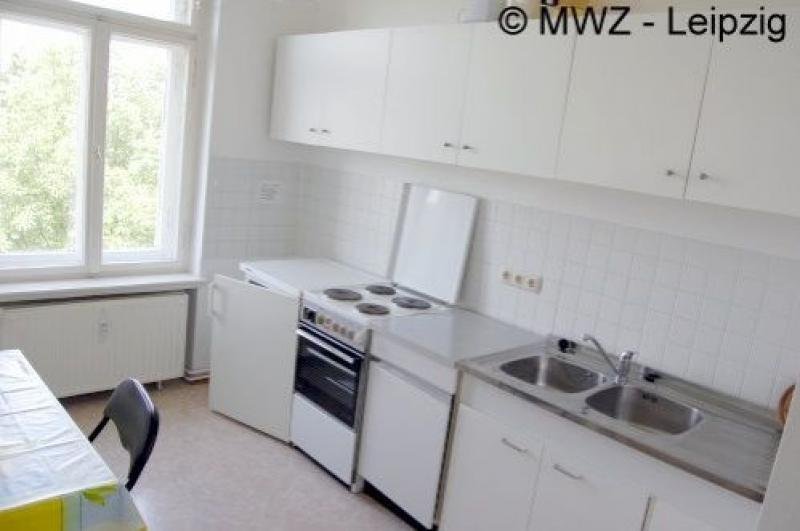 Leipzig Gäste-Wohnung in saniertem Altbau, verkehrsgünstige Lage, Bad mit Wanne, vollmöbliert Wohnung mieten