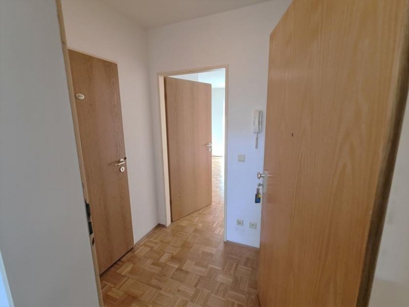 Leipzig Wohnpark Engelsdorf , 1 Zimmer Appartement - mit Stellplatz, Balkon, Duschbad Wohnung mieten