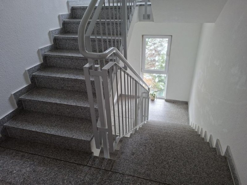 Leipzig 3 Zimmerwohnung mit Balkon Wannenbad in ruhiger Seitenstraße von Leipzig Wohnung mieten