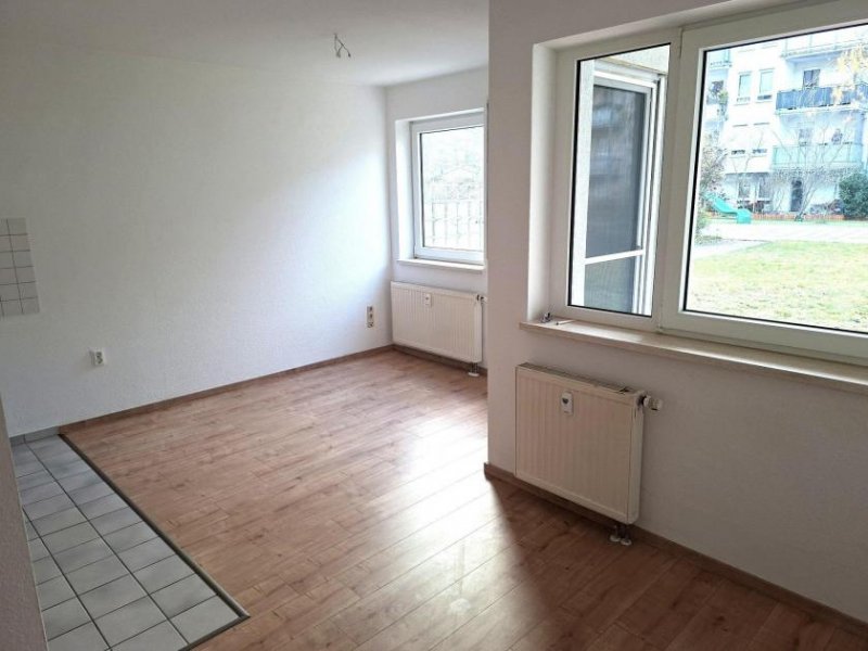 Leipzig Gemütliche 2 Zimmerwohnung im Erdgeschoss mit Terrasse , Wannenbad und Stellplatz Wohnung mieten
