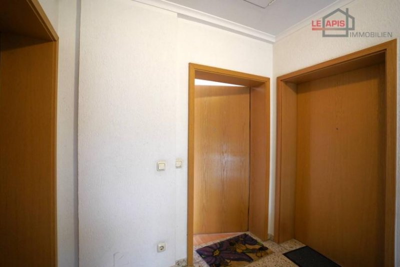 Borsdorf SCHICKE DG-1-RWG INKL. EXTRA RAUM O. EBENE IN GRÜNER LAGE V. BORSDORF M. BK U. OFF. KÜCHE (EBK) Wohnung mieten