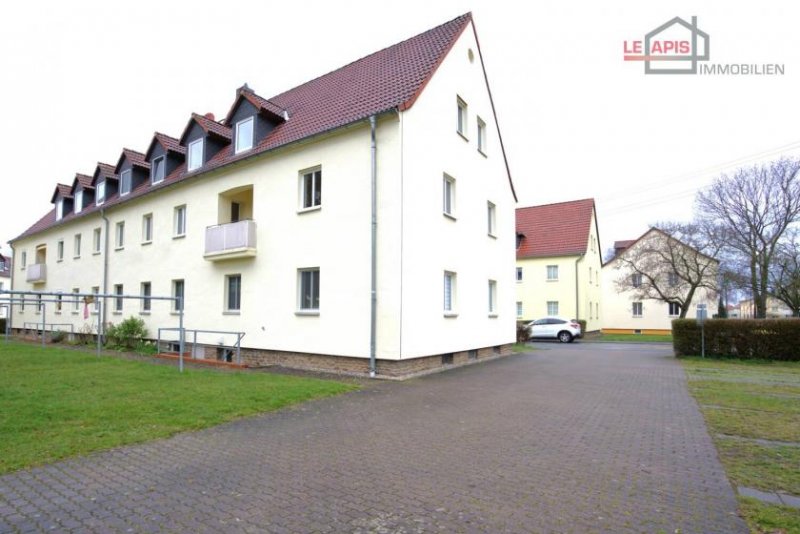 Böhlen GEMÜTLICHE 3,5-RWG M. SEP. KÜCHE, TAGELICHTBAD UND BALKON IN RUHIGER SOWIE GRÜNER LAGE VON BÖHLEN Wohnung mieten