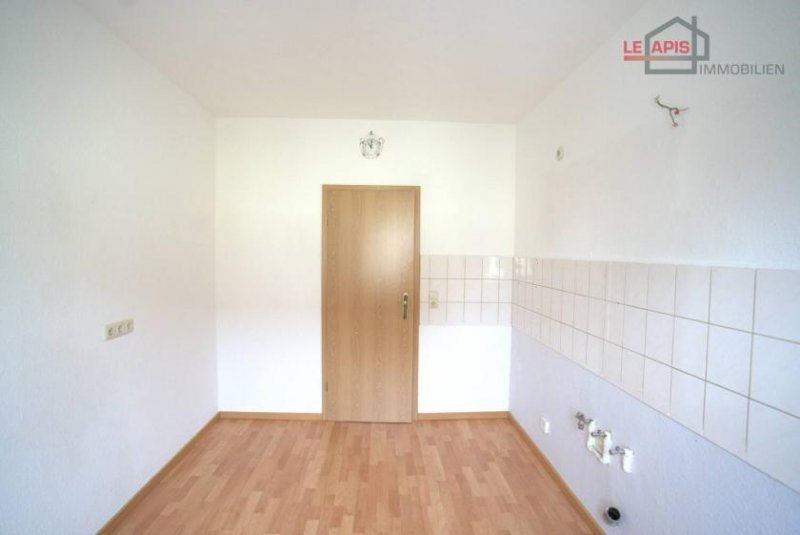 Böhlen GEMÜTLICHE 3,5-RWG M. SEP. KÜCHE, TAGELICHTBAD UND BALKON IN RUHIGER SOWIE GRÜNER LAGE VON BÖHLEN Wohnung mieten