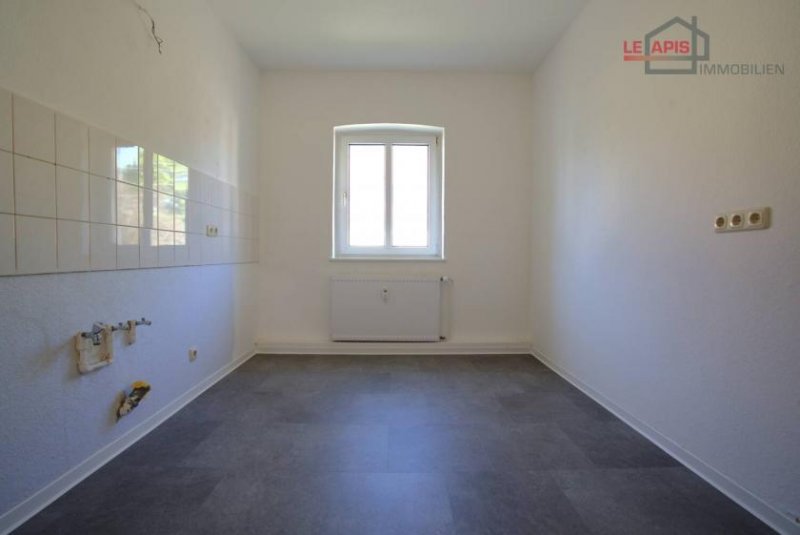 Böhlen SCHICKE, HELLE 3,5-RWG M. TAGELICHTBAD, BK U. PKW-STELLPL. IN RUHIGER SOWIE GRÜNER LAGE V. BÖHLEN Wohnung mieten