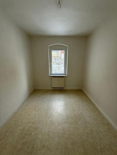 Roßwein Gemütliche 1,5-Zimmer mit Laminat, EBK und Hausgarten in guter Lage!!! Wohnung mieten