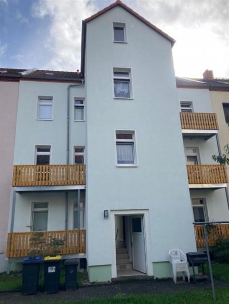 Roßwein Kleine 2-Zimmerwohnung mit Laminat, Balkon und offener Küche in ruhiger Lage! Wohnung mieten