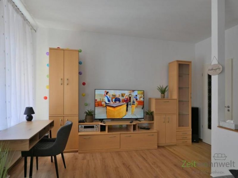 Halle (Saale) (EF1146_M) Halle: Innenstadt, kleine möblierte Wohnung mit PKW-Stellplatz und Balkon in ruhiger Seitenstraße Wohnung mieten