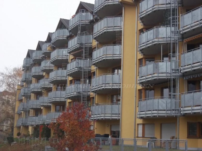 Halle (Saale) In Halle Weingärten, gemütliche 2. Zimmerwohnung mit Terrasse, Wannenbad im Erdgeschoss Wohnung mieten