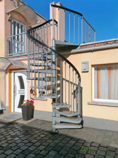 Halle (Saale) (EF1272_M) Halle: Reideburg, möbliertes Apartment mit sonniger Dachterrasse und separatem Zugang Wohnung mieten