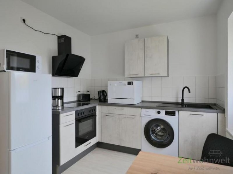 Halle (Saale) (EF1221_M) Halle: Trotha, helle, neu möblierte 3-Zimmer-Wohnung mit Waschmaschine, WLAN und PKW-Stellplatz Wohnung mieten