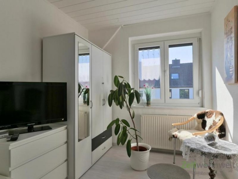 Halle (Saale) (EF1129_M) Halle: Kröllwitz, preiswerte, hübsch möblierte Wohnung in ruhigem Wohnhaus mit Garten, Service inkl. Wohnung