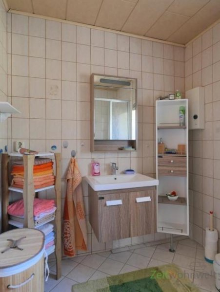 Halle (Saale) (EF1129_M) Halle: Kröllwitz, preiswerte, hübsch möblierte Wohnung in ruhigem Wohnhaus mit Garten, Service inkl. Wohnung