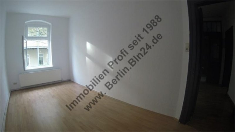 Halle (Saale) 3er WG oder 2er WG - Pärchen - saniert - Duschbad mit Fenster Wohnung mieten