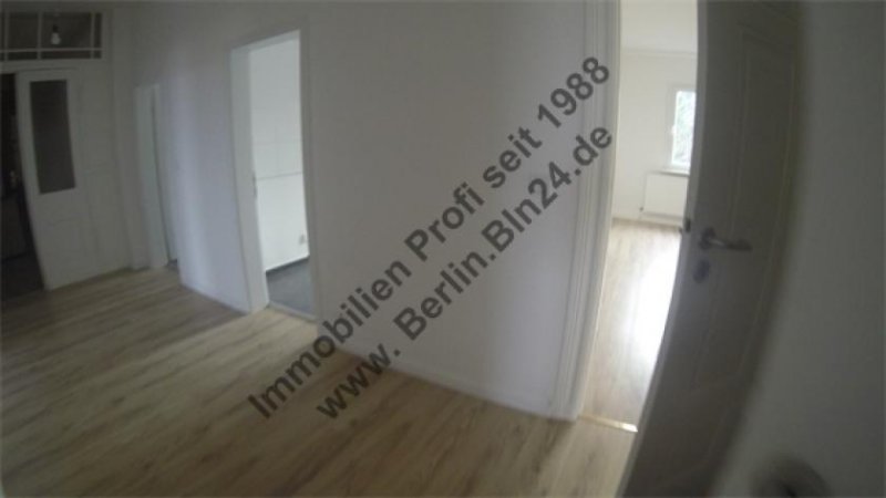 Halle (Saale) Dachgeschoß+ 3er WG tauglich+ saniert - Mietwohnung Wohnung mieten