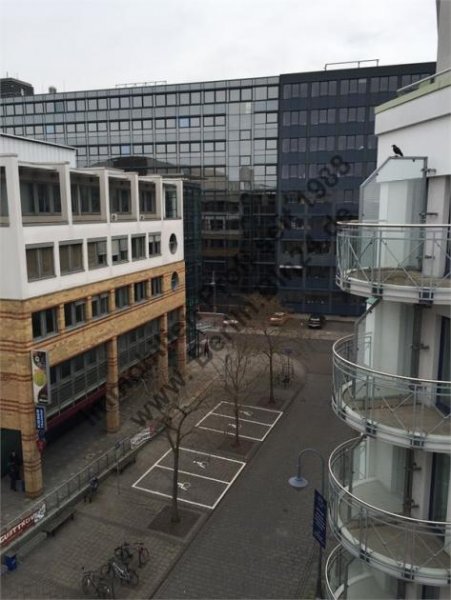 Halle (Saale) Mietwohnung - großes saniertes Dachgeschoß Wohnung mieten