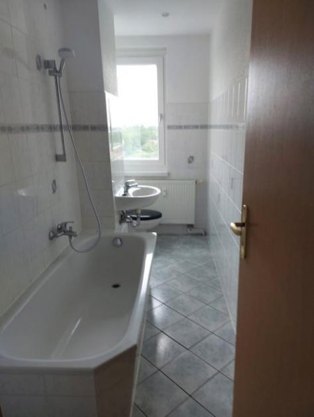 Dessau-Roßlau Schöne Stilvolle sonnige 2-R.-Wohnung in Dessau im 4.OG,48,60m2 mit BLK.zu vermieten. Wohnung mieten