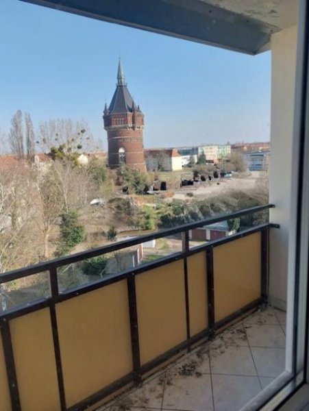 Dessau-Roßlau Wohnen über der Stadt freundliche helle 3-R-Wohnung im DG.ca.58,20 m² mit BLK. zu vermieten. Wohnung mieten