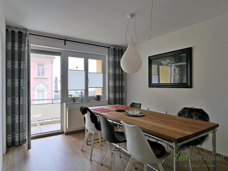 Gera (EF0886_M) Gera: Debschwitz, hübsche, neu möblierte 2-Zimmer-Wohnung in der City mit WLAN, Balkon und Aufzug Wohnung mieten