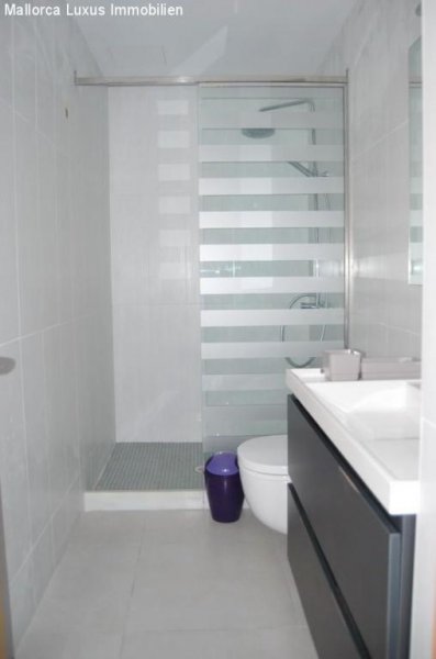 Colonia Sant Jordi Helles und modernes Parterreapartment mit enormen Meerblick in Colonia St. Jordi. Wohnung mieten