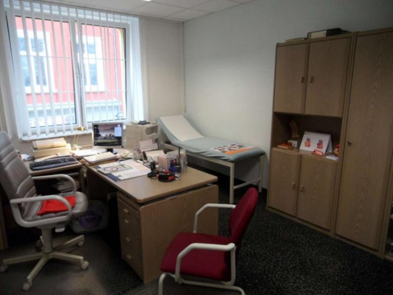 Zwickau 134m² Büro- oder Praxisräume in 1A-Innenstadtlage Gewerbe mieten