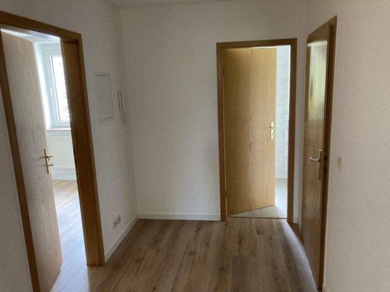 Zwickau 2-Raumwohnung in attraktiver, verkehrsgünstiger Siedlungslage, Gartenanteil optional Wohnung mieten