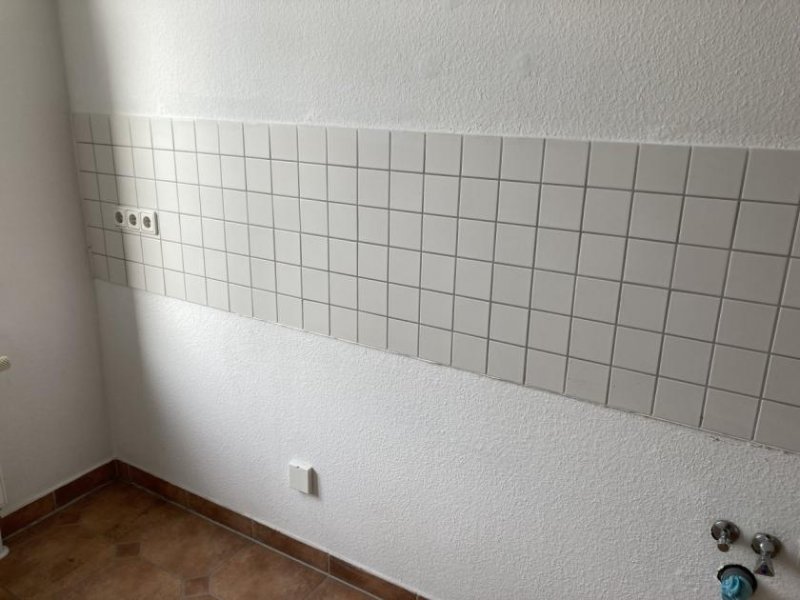 Zwickau Ab 01.08.26! Schöne kleine 1-Zimmer-Wohnung in Bahnhofsnähe - Ideal für Singles und Studenten Wohnung mieten