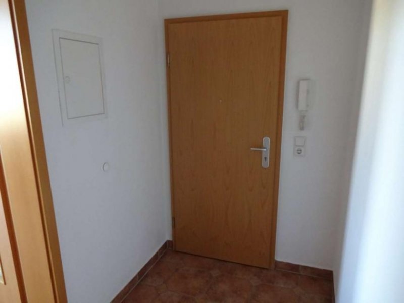 Zwickau Ab 01.08.26! Schöne kleine 1-Zimmer-Wohnung in Bahnhofsnähe - Ideal für Singles und Studenten Wohnung mieten