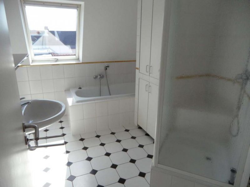 Zwickau Ab 1.11.! Tolle, zentrumsnahe 4-Raumwhg. mit Dachterrasse! Wohnung mieten