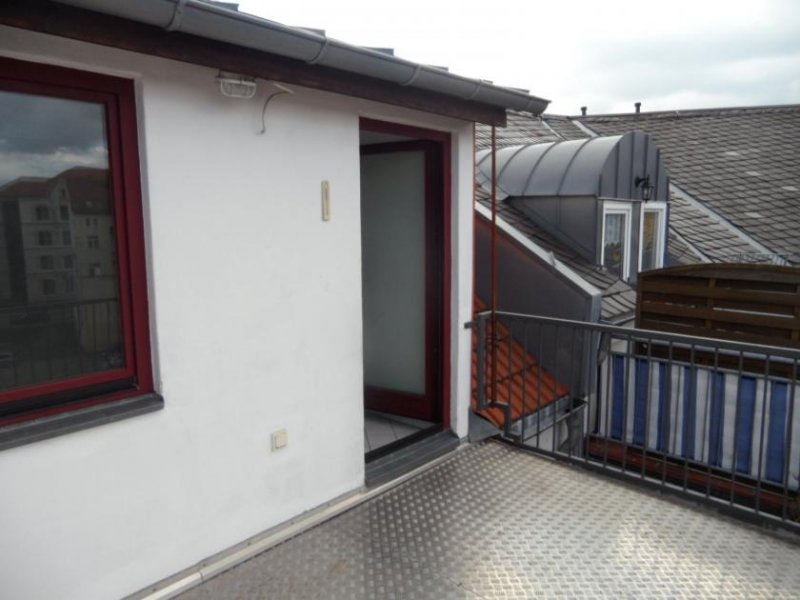 Zwickau Ab 1.3.26! Schöne 2-Raumwohnung mit Balkon im Zwickauer Zentrum! Wohnung mieten