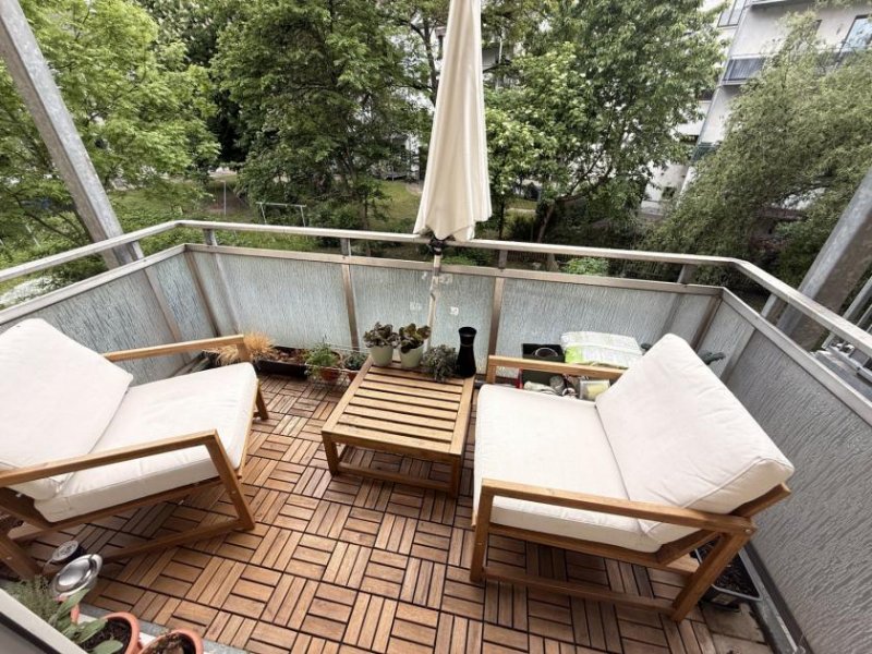 Zwickau Ab 1.8.26! Gemütliche 2-Raumwohnung mit Balkon, EBK; Nähe Schlobigpark! Wohnung mieten