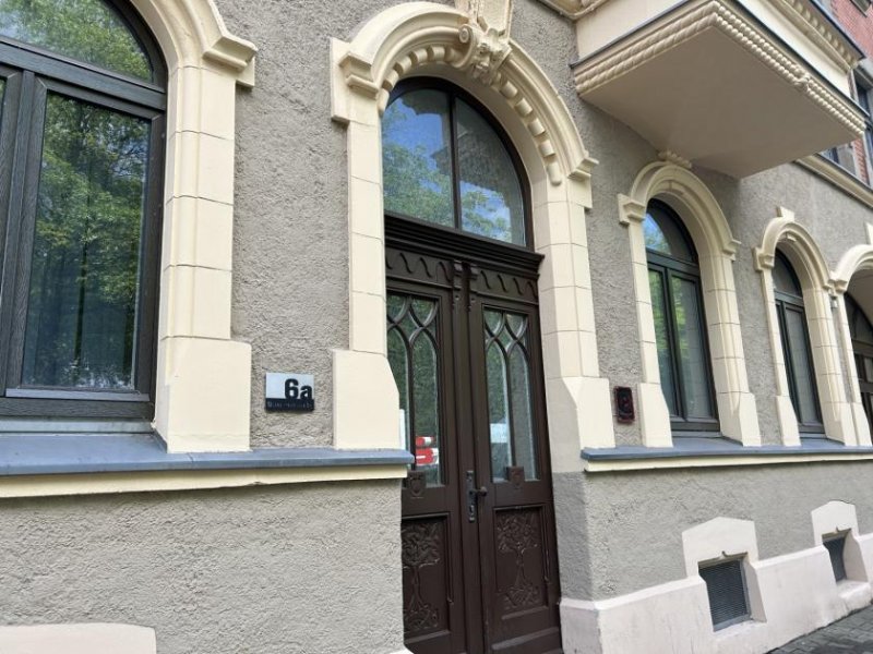 Zwickau Ab 1.8.26! Zentrumsnahe 2-Raumwohnung mit Balkon u. EBK in Zwickau! Wohnung mieten