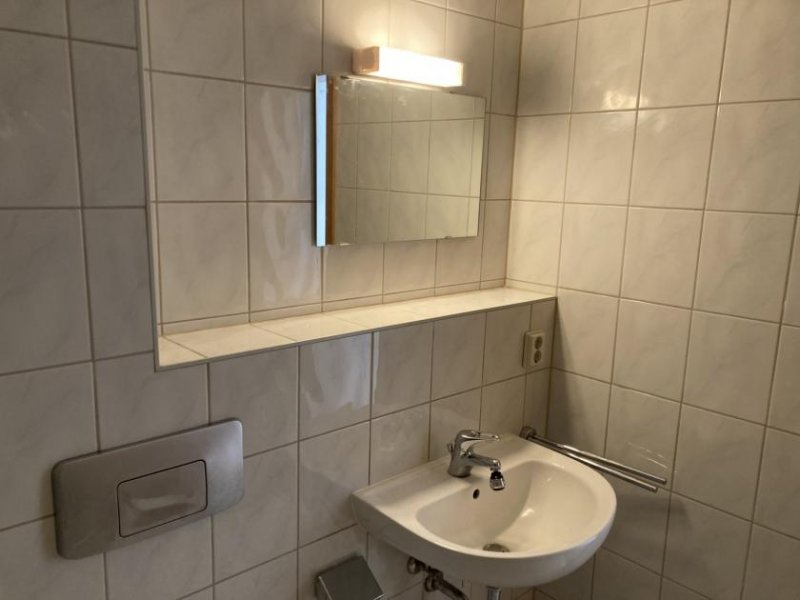 Zwickau Ab 1.9.26! Schöne 1-Raumwhg. in zentraler Lage mit integrierter EBK und Balkon! Wohnung mieten