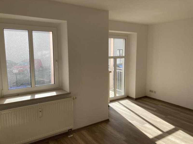 Zwickau Ab 1.9.26! Schöne 1-Raumwhg. in zentraler Lage mit integrierter EBK und Balkon! Wohnung mieten