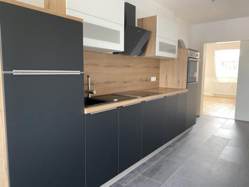 Zwickau Ab 1.9.26! Zentrumsnahe 3-Raumwohnung mit moderner EBK in Zwickau! Wohnung mieten