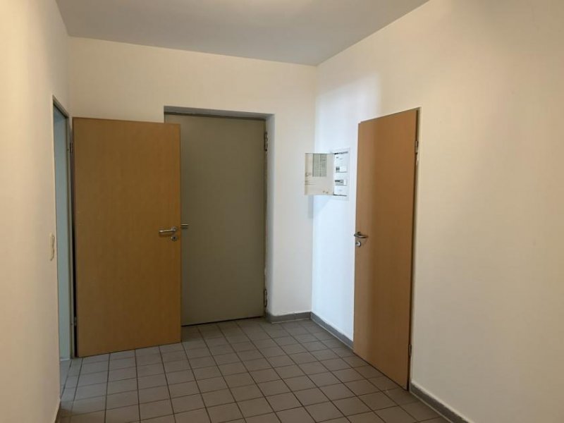 Zwickau Bezugsfertige Gewerbeeinheit mit Carport-Stpl. nähe Zentrum! Denkmalschutz! Gewerbe mieten