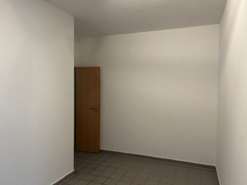 Zwickau Bezugsfertige Gewerbeeinheit mit Carport-Stpl. nähe Zentrum! Denkmalschutz! Gewerbe mieten