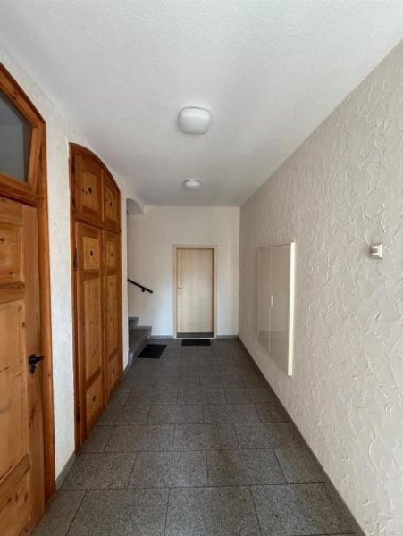 Zwickau Große 4-Zimmer Wohnung mit Laminat und Garage in guter Lage Wohnung mieten