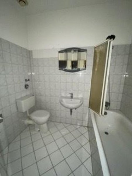 Zwickau Großzügige 2-Zimmer mit Laminat und Wannenbad in zentraler Lage! Wohnung mieten
