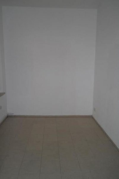 Zwickau Großzügige 3-Zimmer mit Laminat, EBK und Wannenbad in zentraler Lage! Wohnung mieten