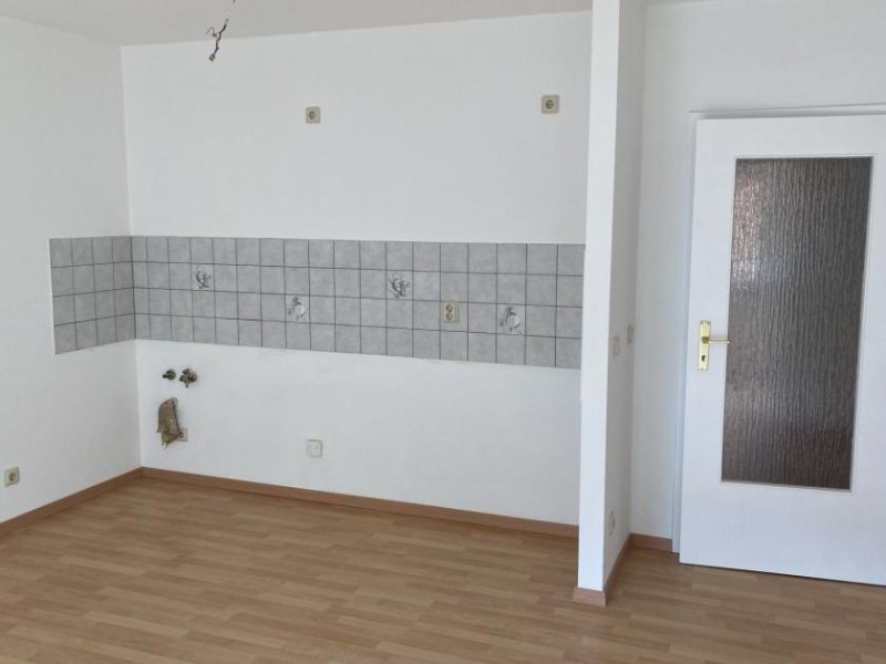 Zwickau Helle 2-Raum-Wohnung mit Balkon! Unmittelbare Nähe zum Hauptbahnhof! Wohnung mieten
