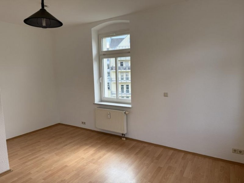 Zwickau Helle 2-Raumwohnung mit Tageslichtbad! Zentrumsnah; Nähe Schwanenteich! Wohnung mieten