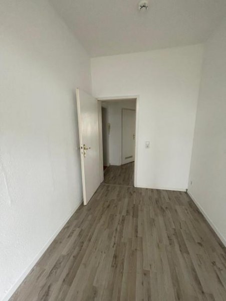 Zwickau Helle, zentrumsnahe 3-Raumwohnung mit Balkon! Wohnung mieten