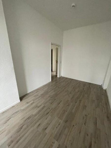 Zwickau Helle, zentrumsnahe 3-Raumwohnung mit Balkon! Wohnung mieten