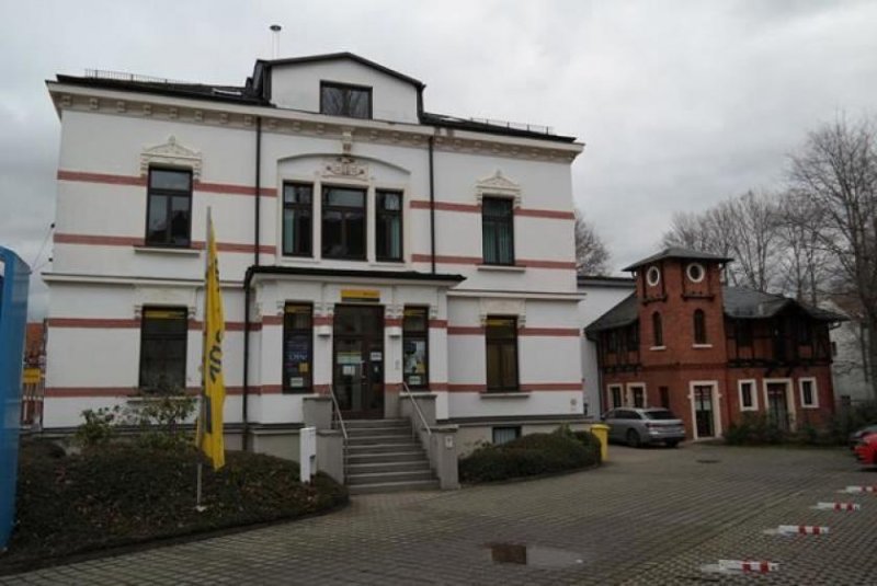 Zwickau Moderne DG 4-Zi. mit offener Küche, EBK, Kamin, Laminat und SP mgl.! Wohnung mieten